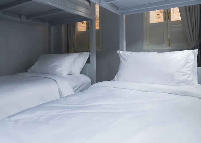 Отель типа "постель и завтрак" Noursabah Boutique Bed Бангкок