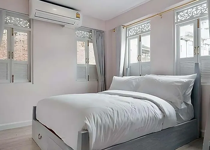 Noursabah Boutique Bed Bangkok Bed & Breakfast 3*